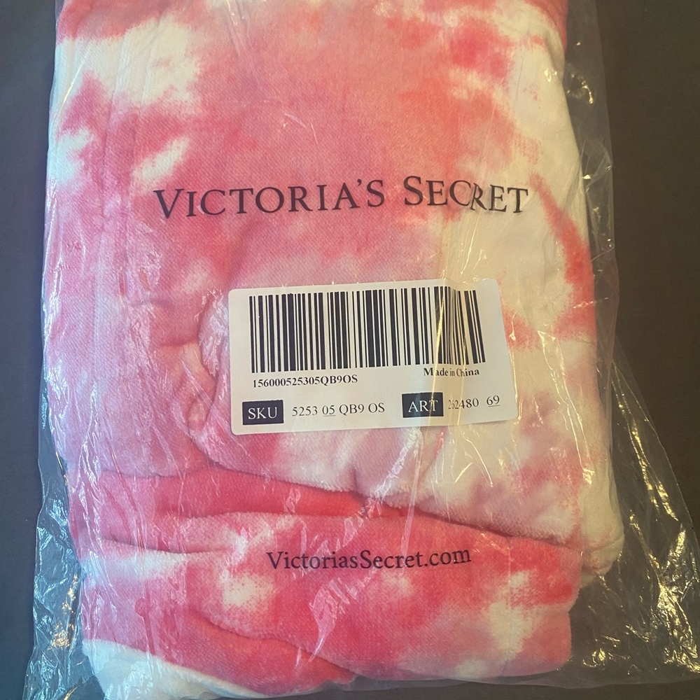 Victoria's Secret Pink and White Tie-Dye wrap towel for after a swim or shower